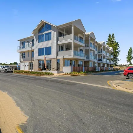 Hamptons By The Beach - Moana - C21 Southcoast Holidays Exterior photo